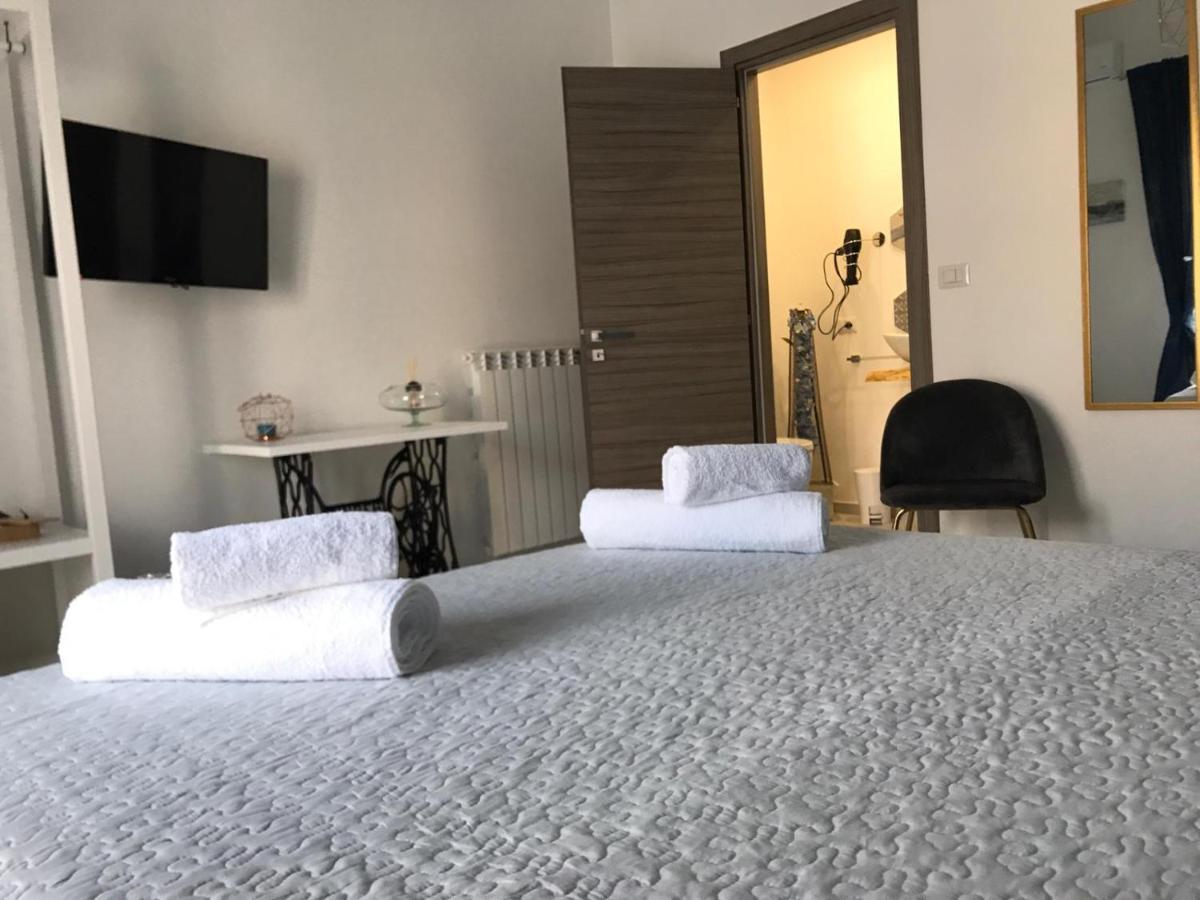 B&B Le Stanze Al Centro Agrigento Exteriör bild