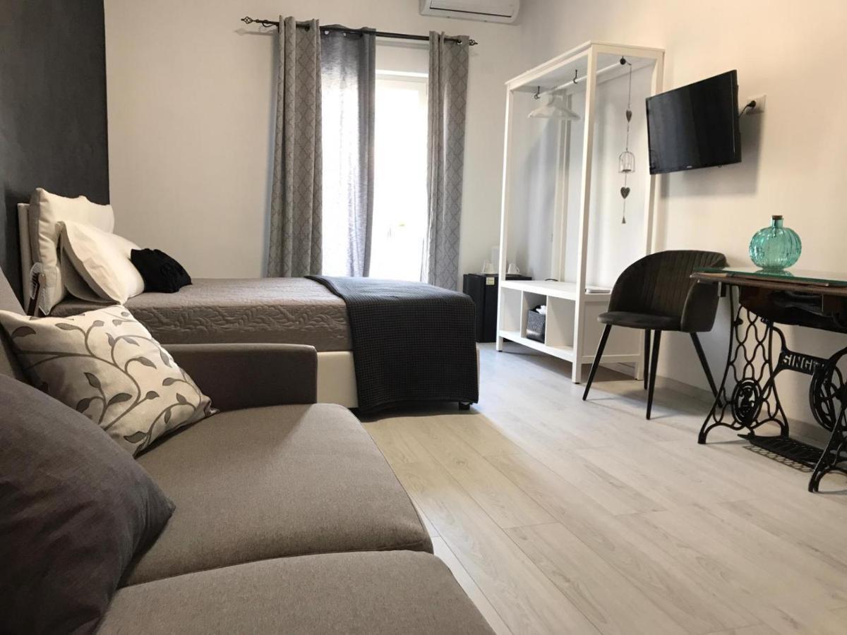 B&B Le Stanze Al Centro Agrigento Exteriör bild